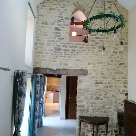 De Charme 2 A 4 Personnes Au Bord De L'orne Holiday home Mace